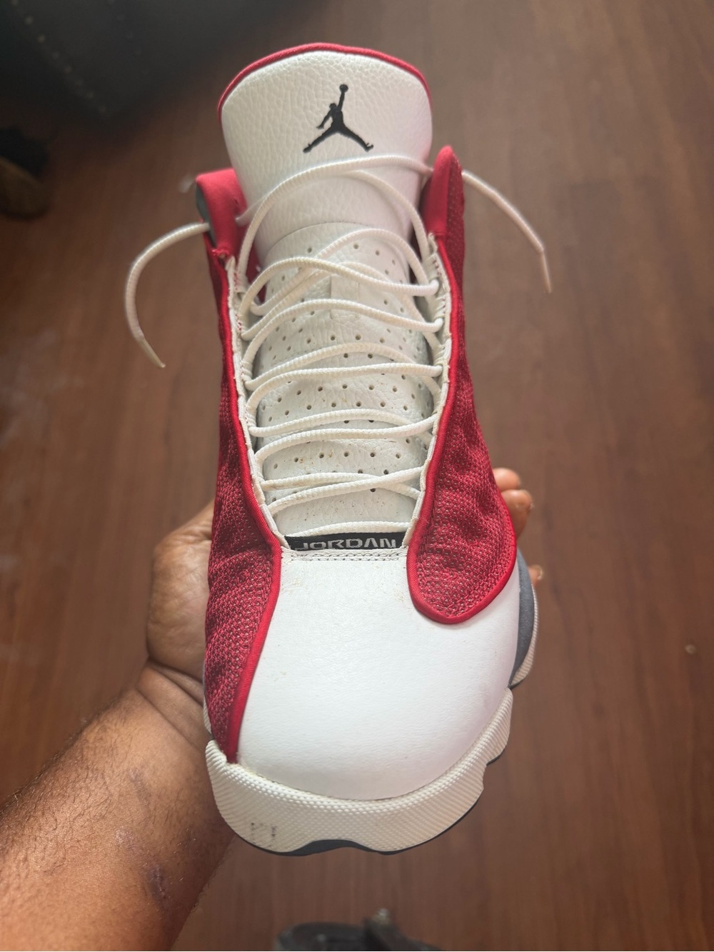Jordan Men's White and Red Retro Basketball Sneakers